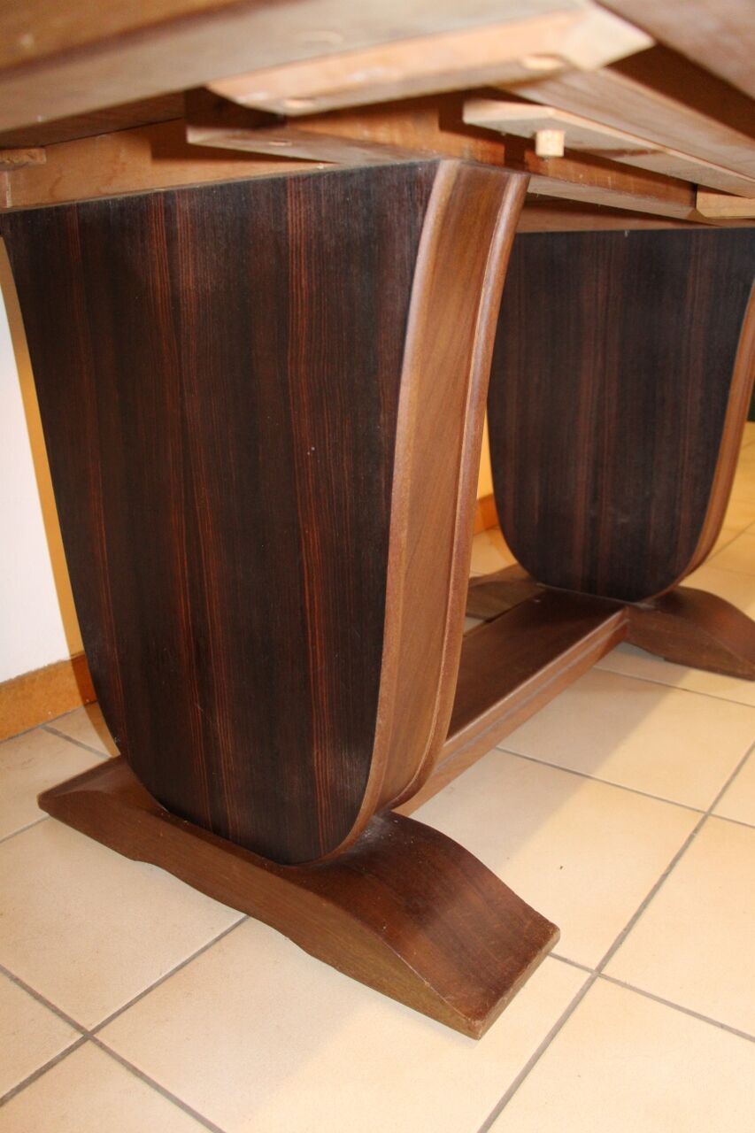 Art deco table in Macassar ebony