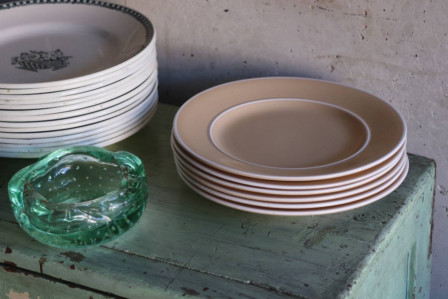 6 beige grosfillex dinner plates Salins France