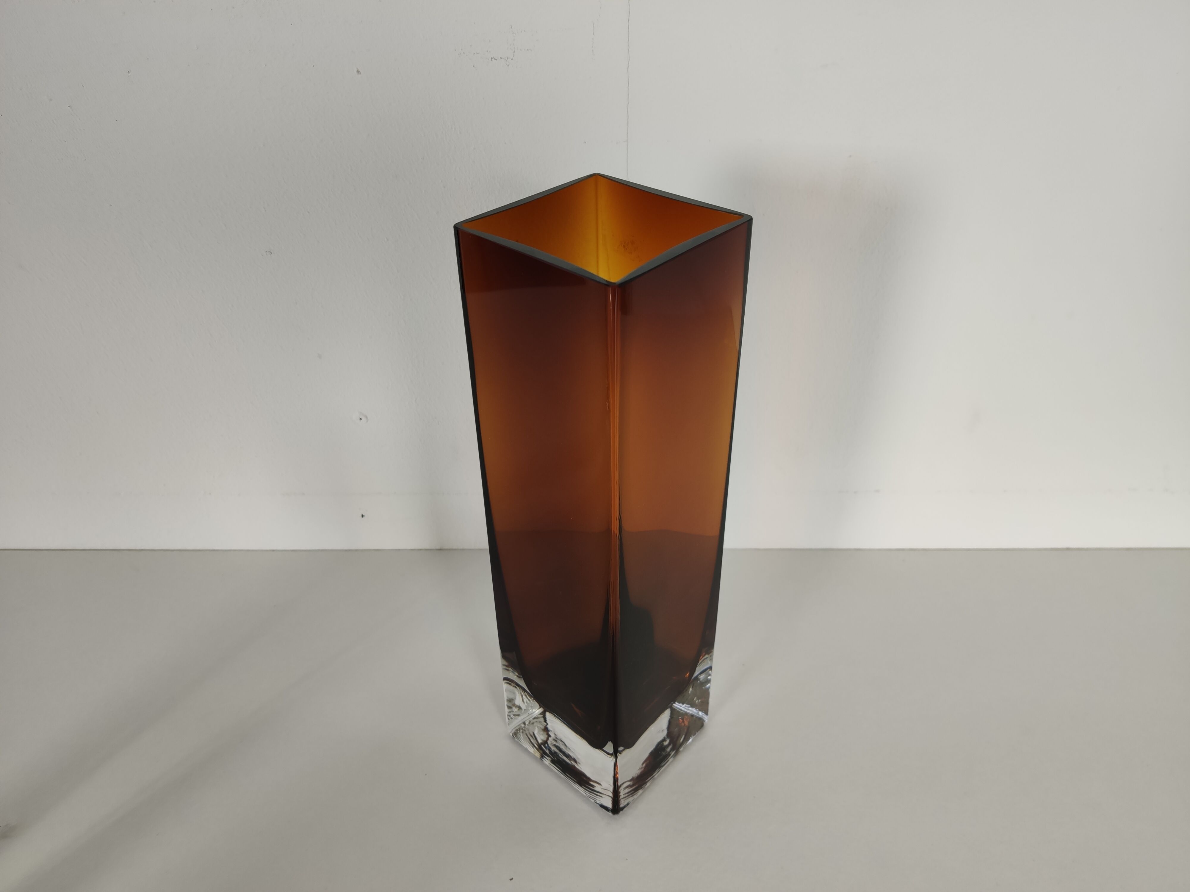 Gunnar Ander's vase, Suede 60s