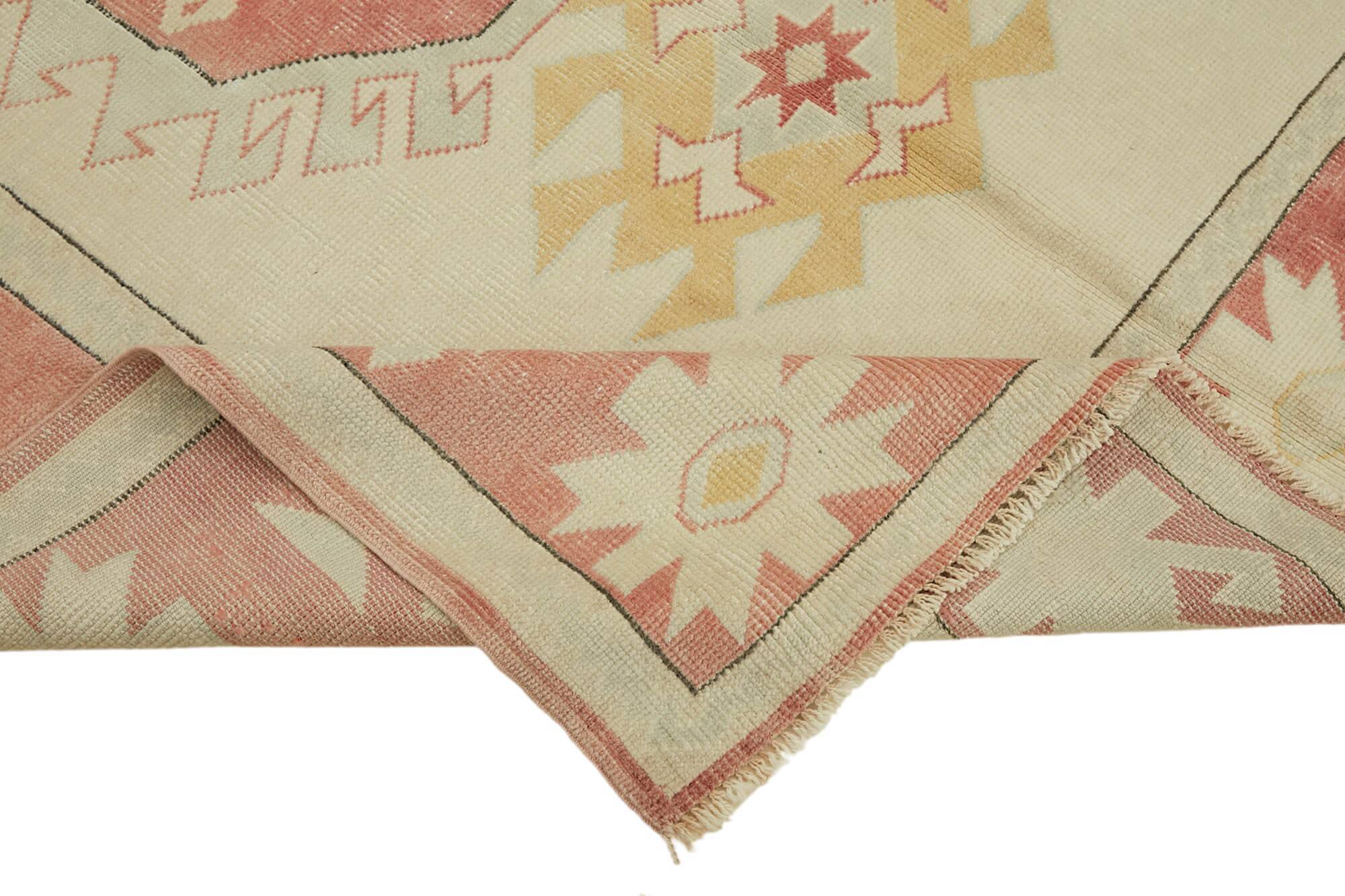 Turkish Vintage Anatolian Rug 162 cm x 244 cm