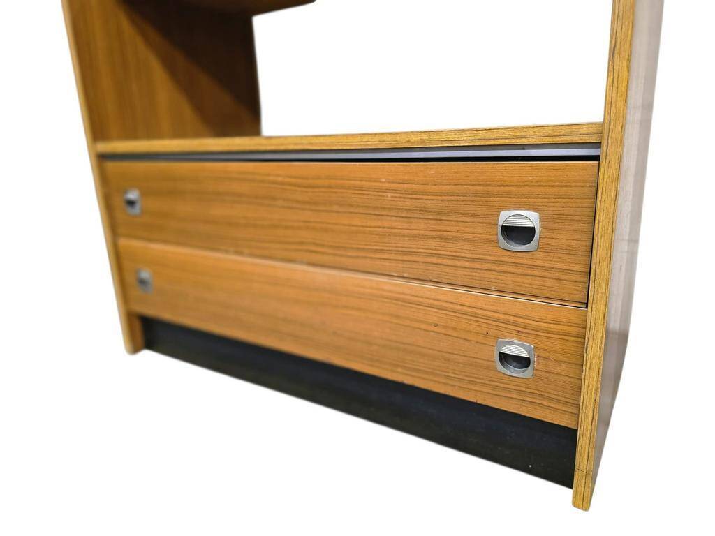 Vintage wooden display cabinet/bookcase.