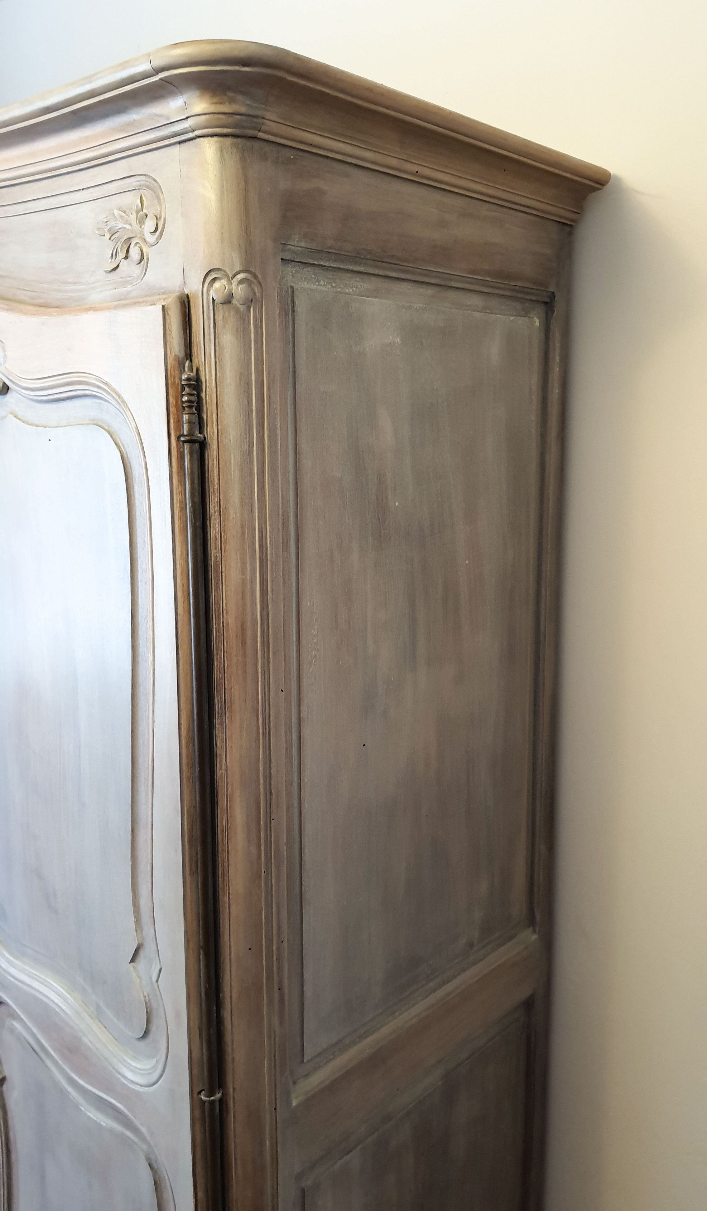 Louis XV wardrobe 3 doors wardrobe ceruse