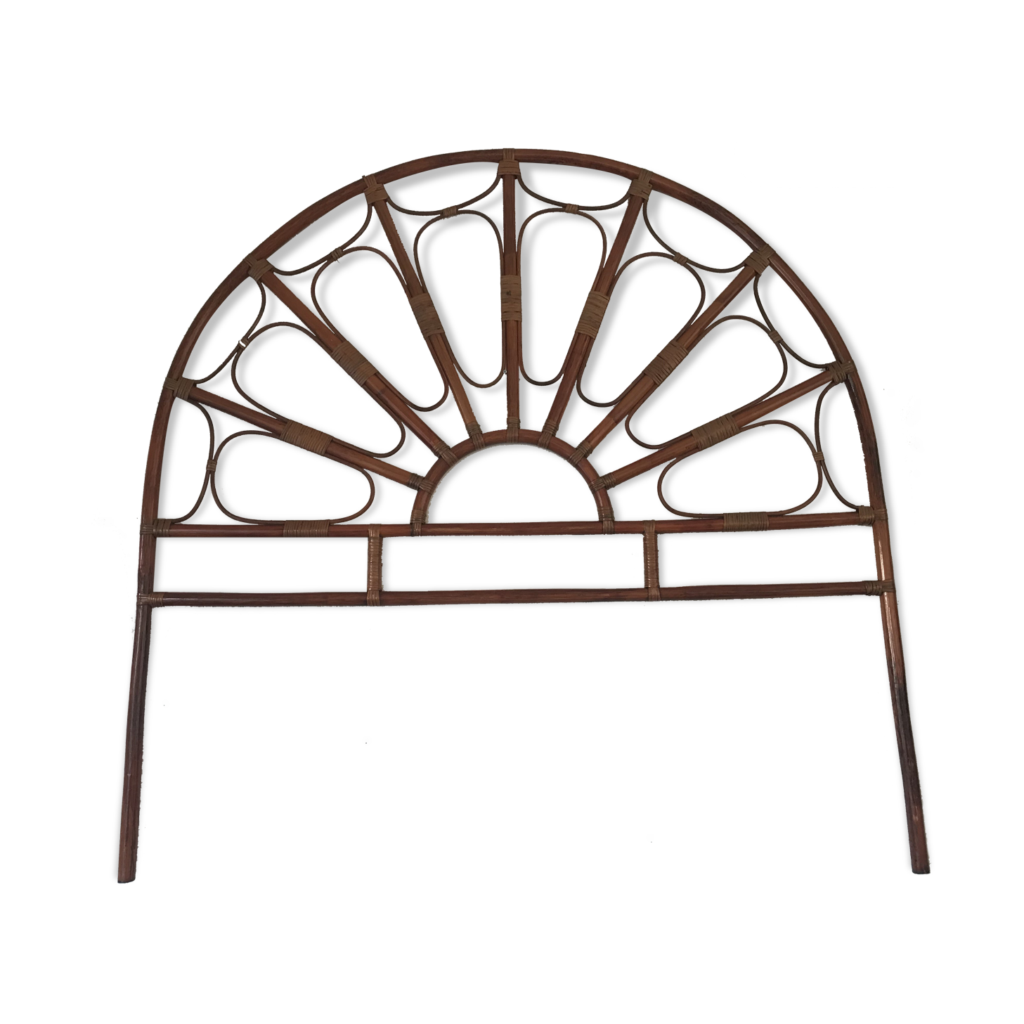 Peacock rattan headof