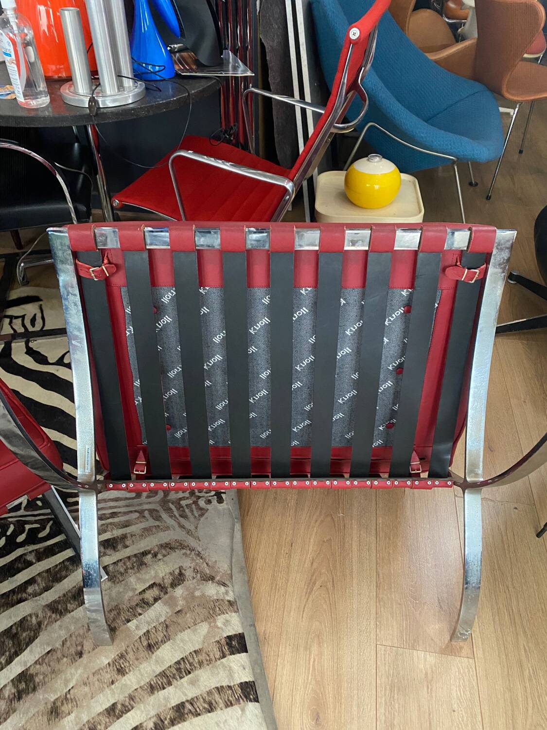 Barcelona red leather chair Knoll edition