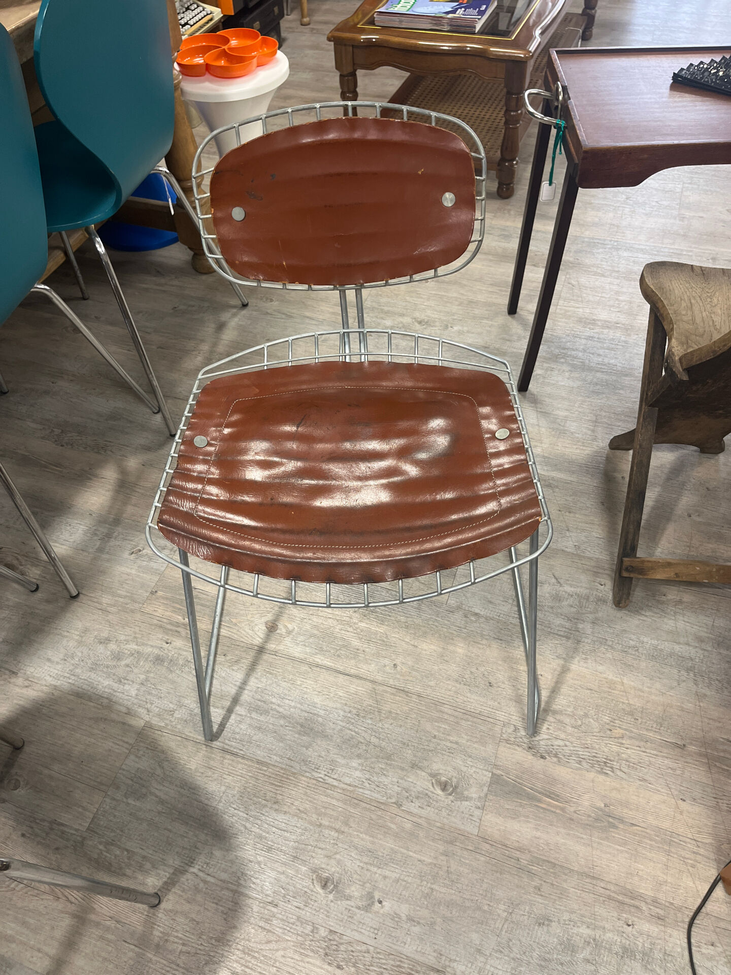 BEAUBOURG chair