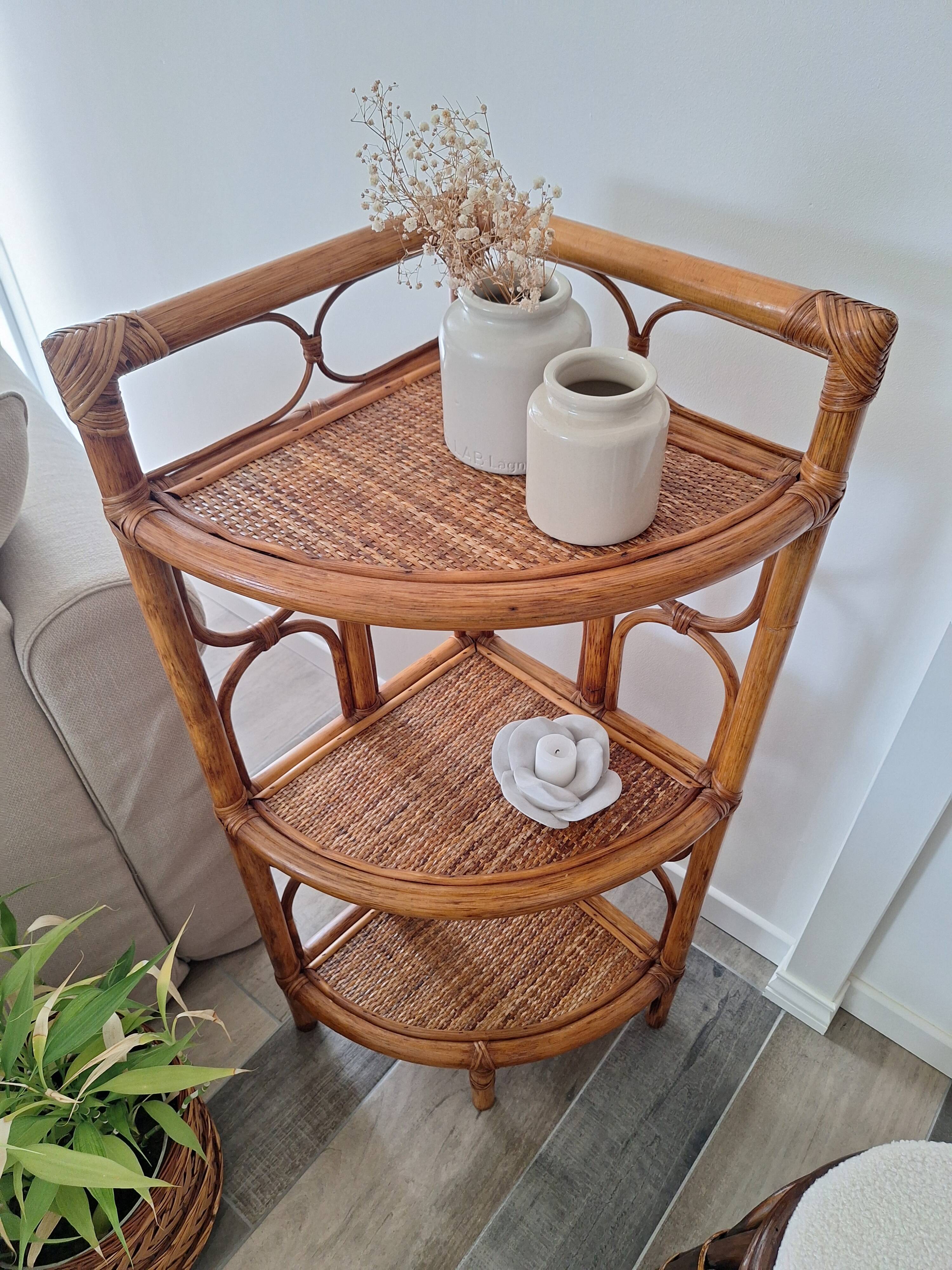 Etagère d'angle en rotin