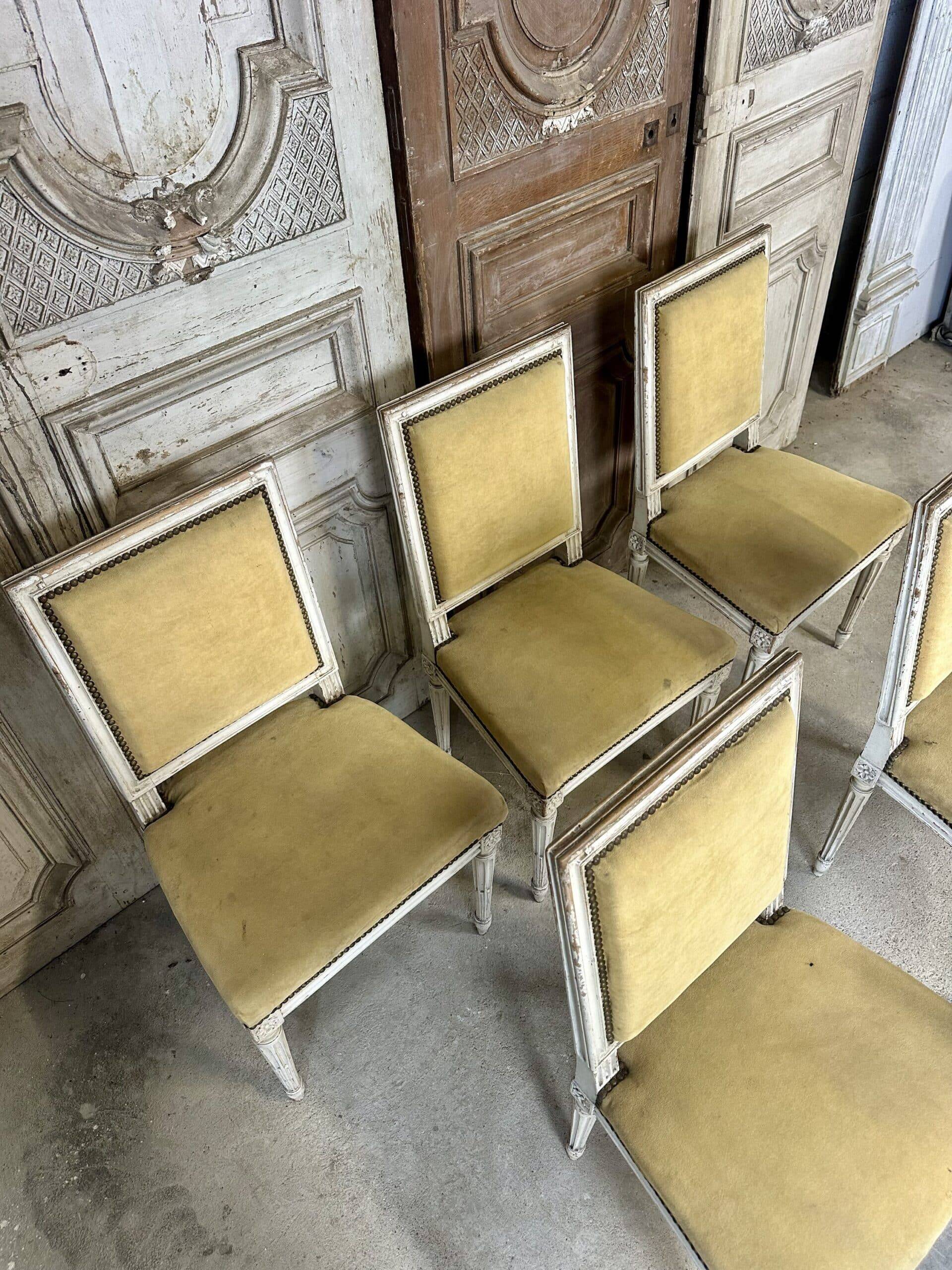 Série de 6 chaises de style Louis XVI laquée blanc circa 1900