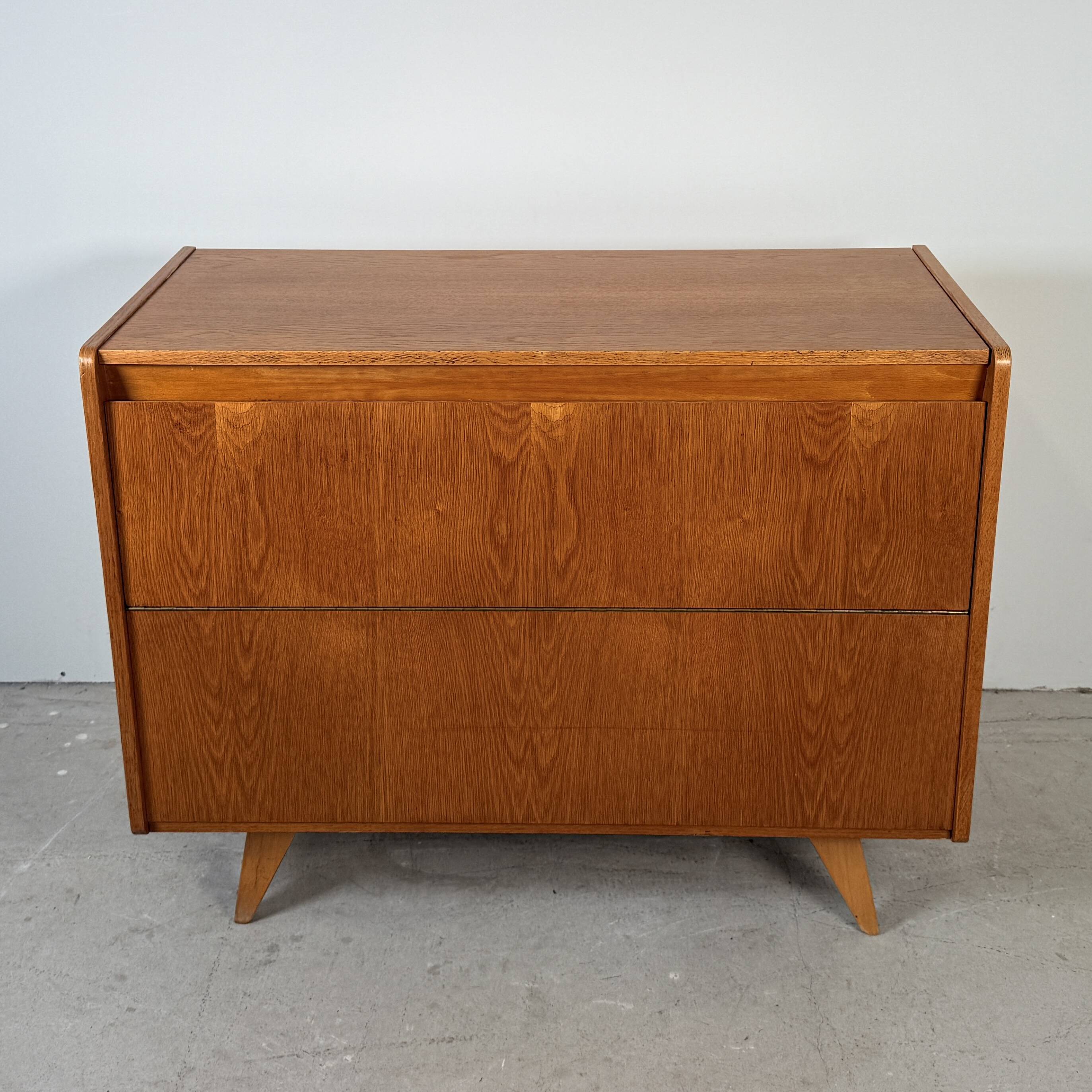 Vintage blanket chest/toy chest U-459, Jiří Jiroutek