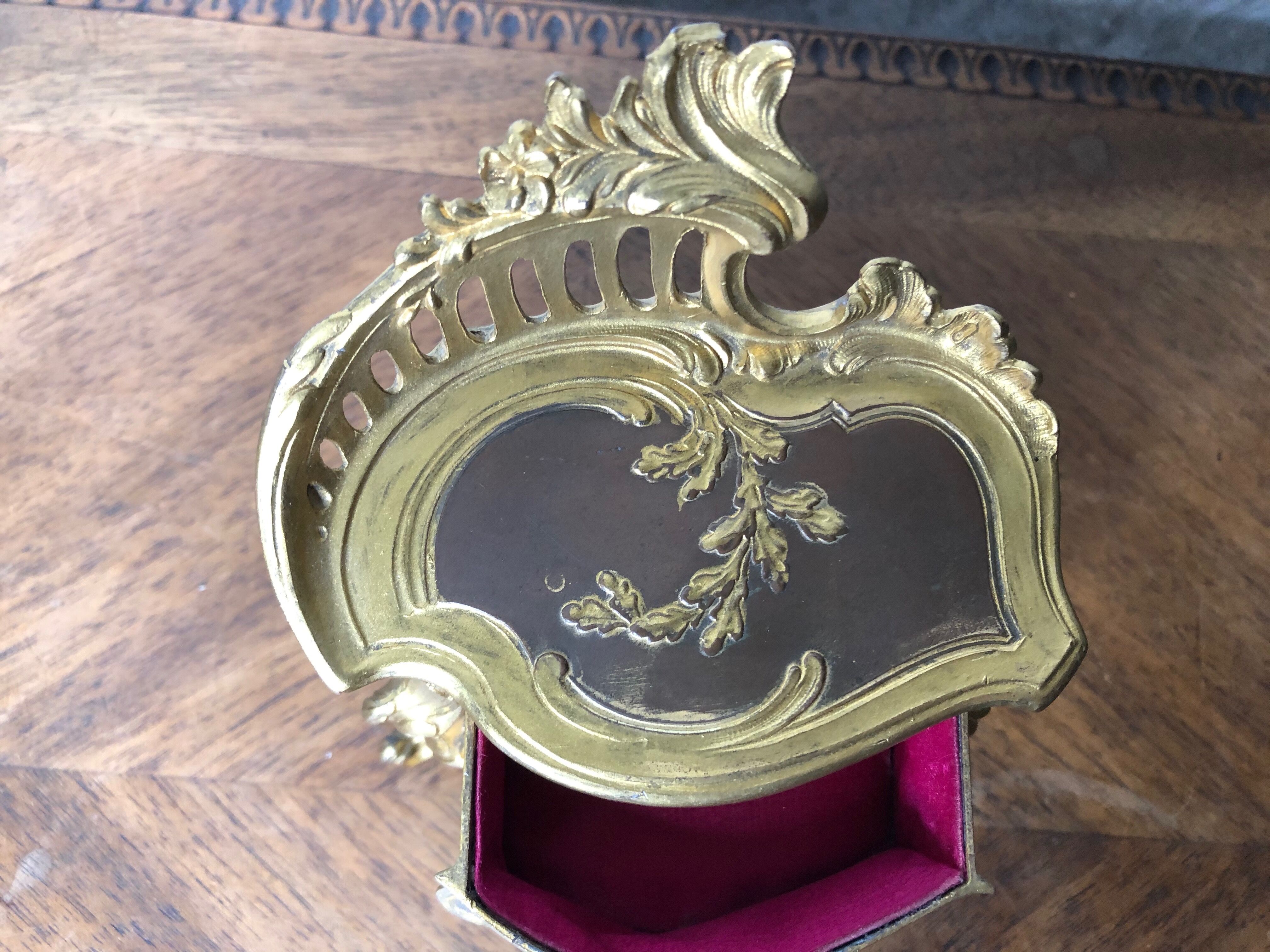 Coffret à bijoux en bronze doré