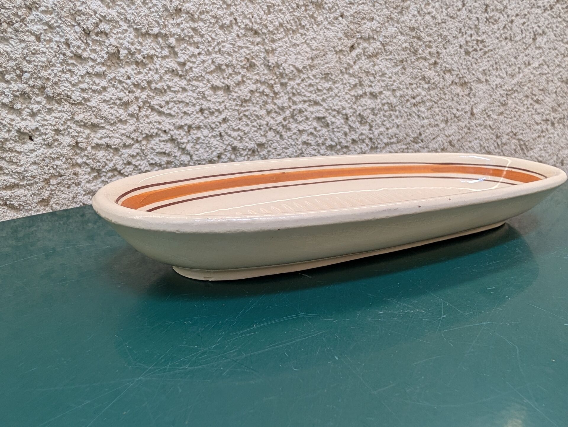 Ravier, oval Saint-Amand bowl from the 1950s in earthenware.