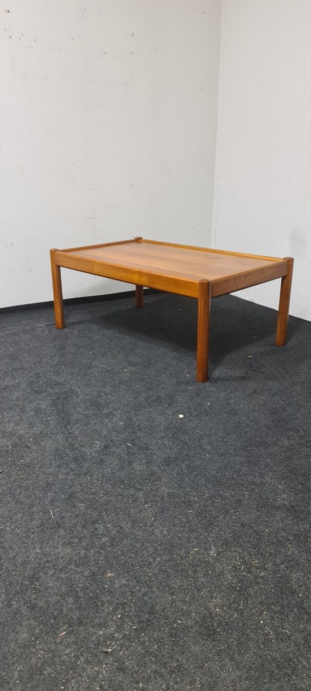 Vintage teaak coffee table