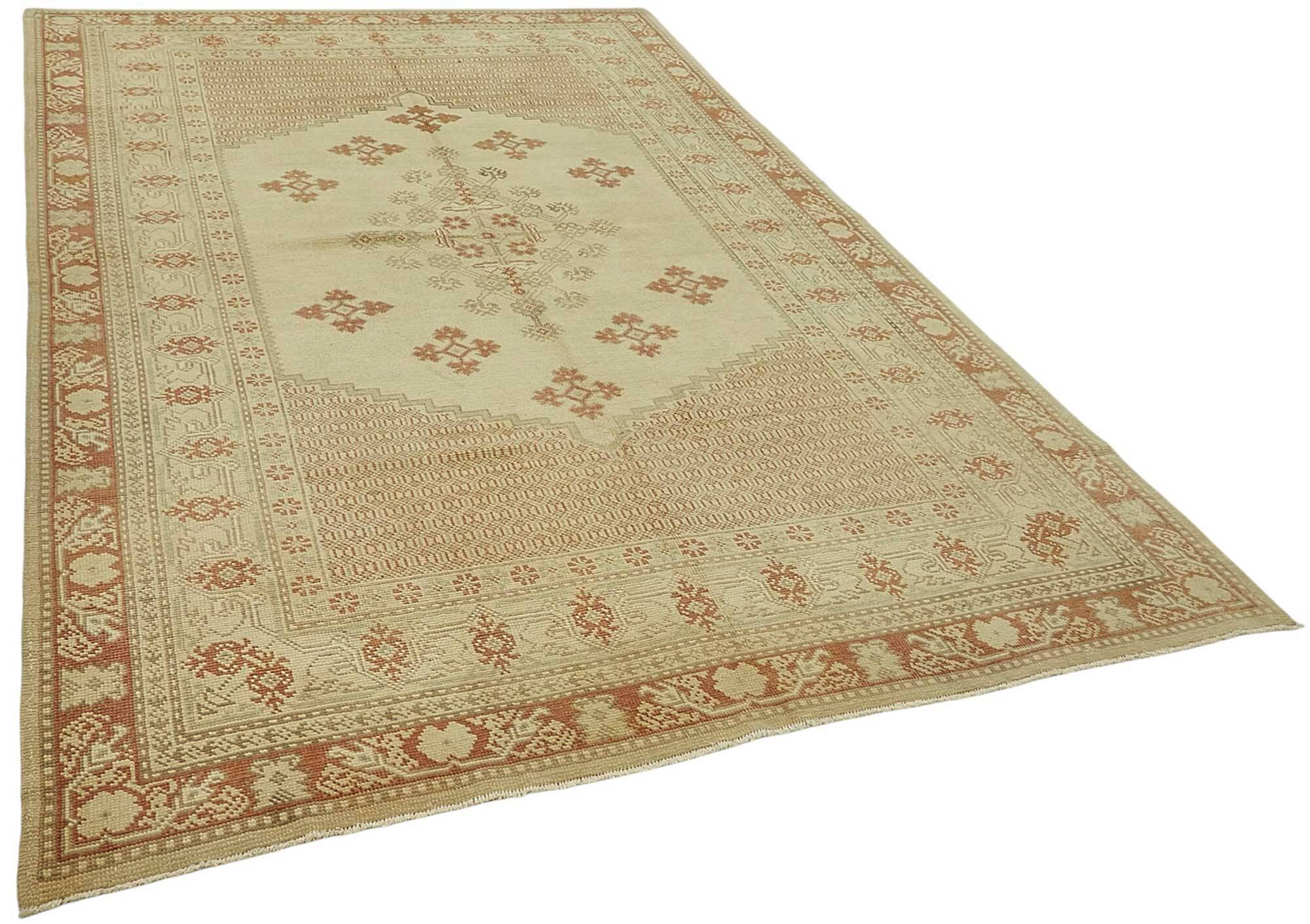 Turkish Vintage Anatolian Rug 195 cm x 308 cm