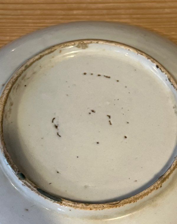 Ceramic cup with floral motif