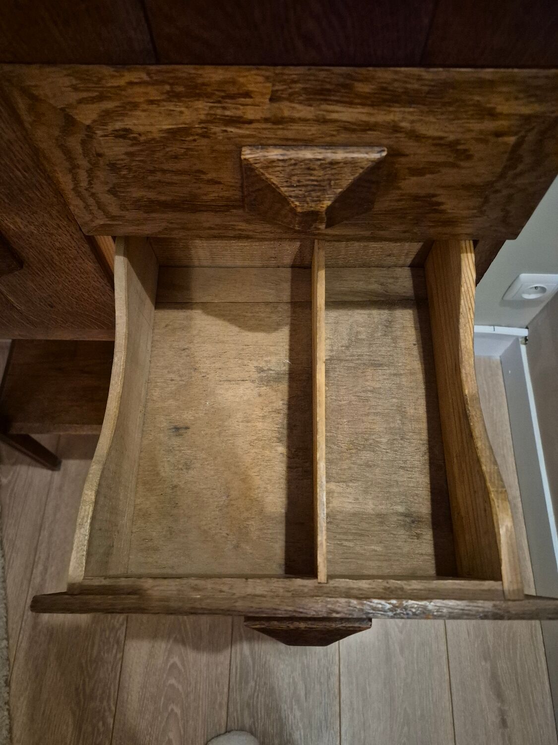 Secretary cabinet from the Art Deco period.