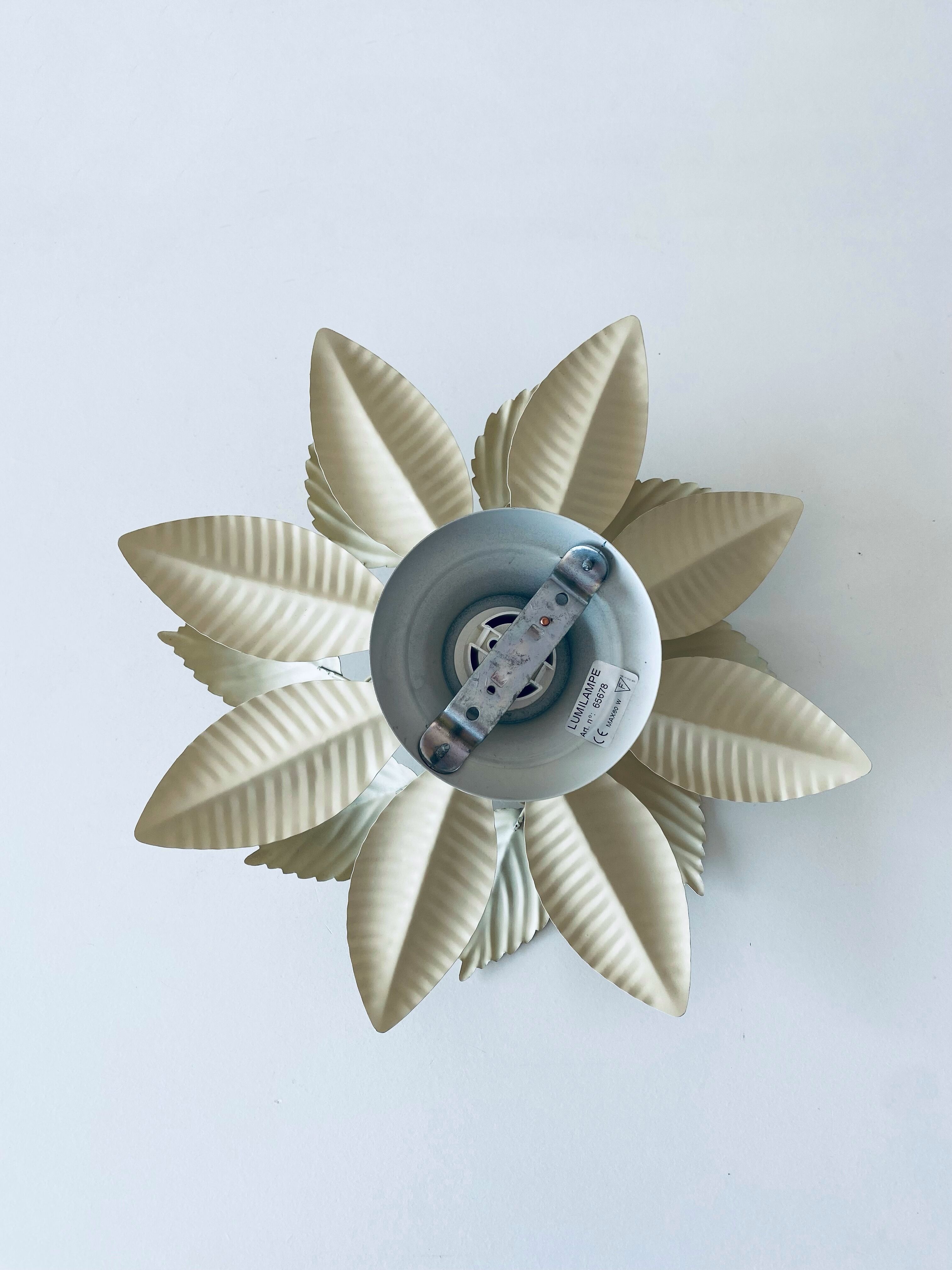 Wall lamp or ceiling lamp metal sheet