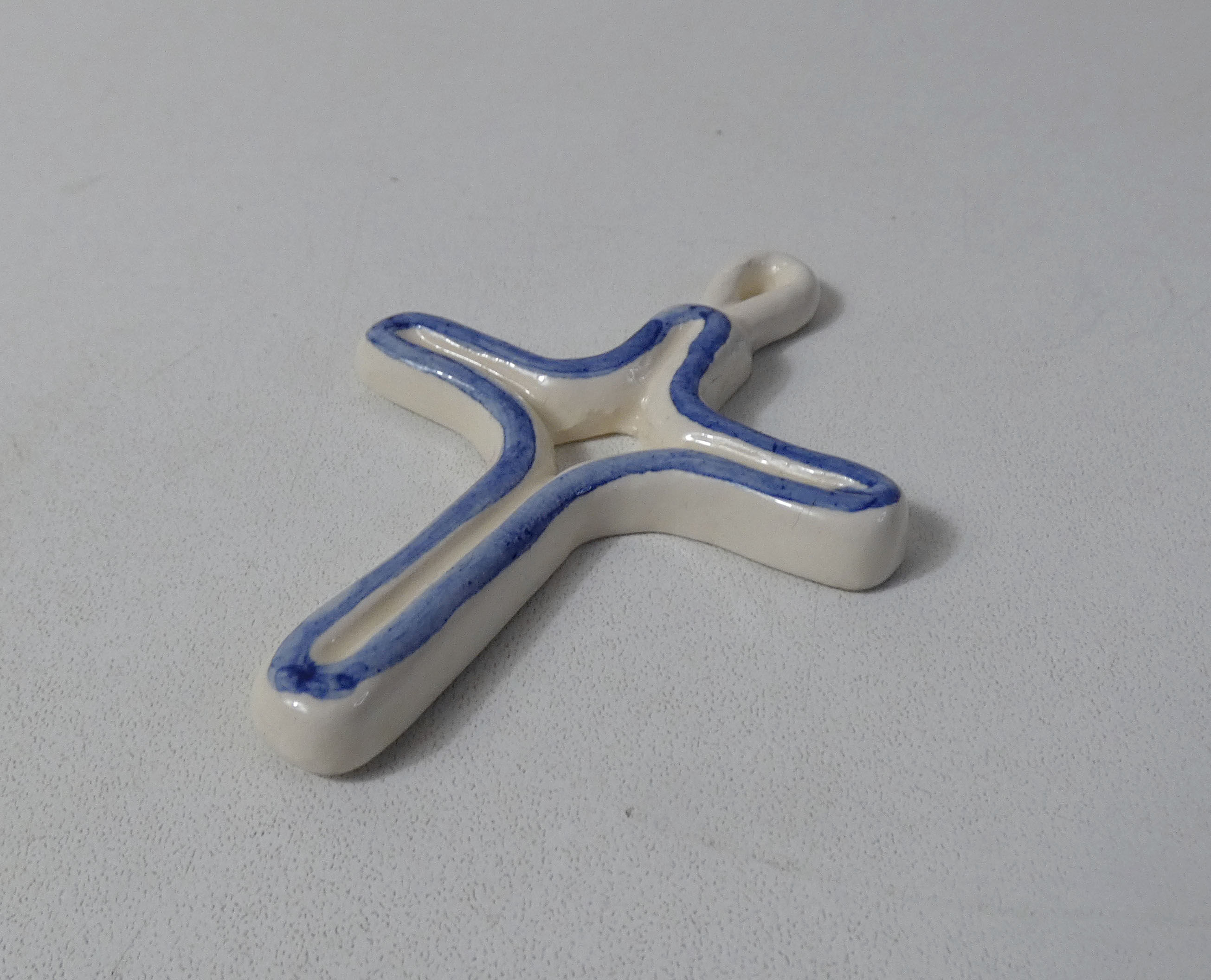 Quimper cross signed BK