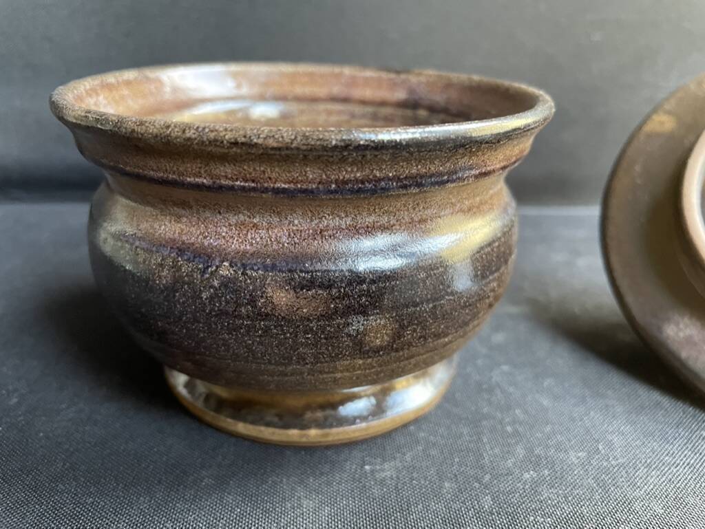 Terracotta sugar bowl signed Jean Marais - Vallauris