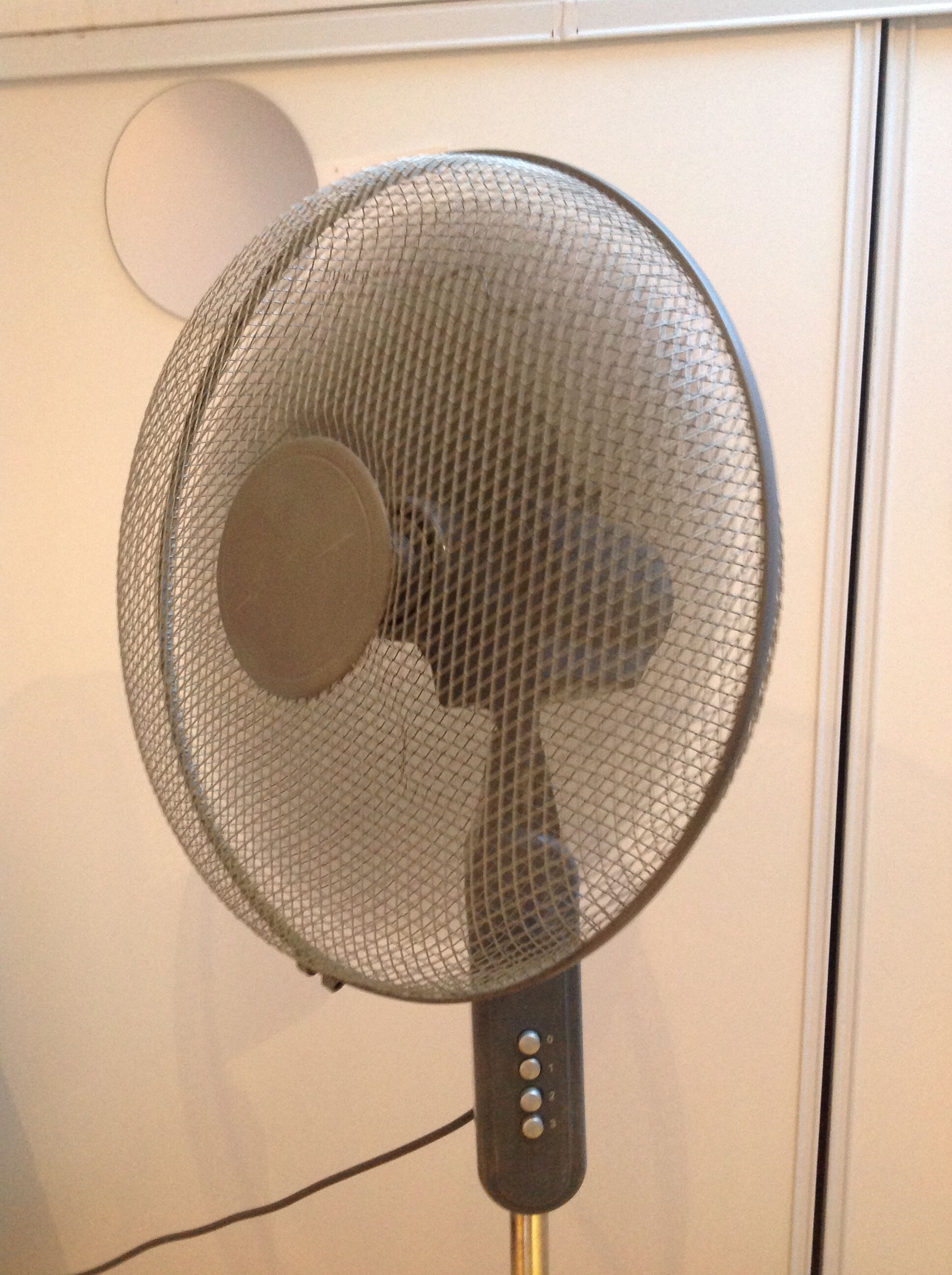 Anthracite grey fan on foot tripods 70/80