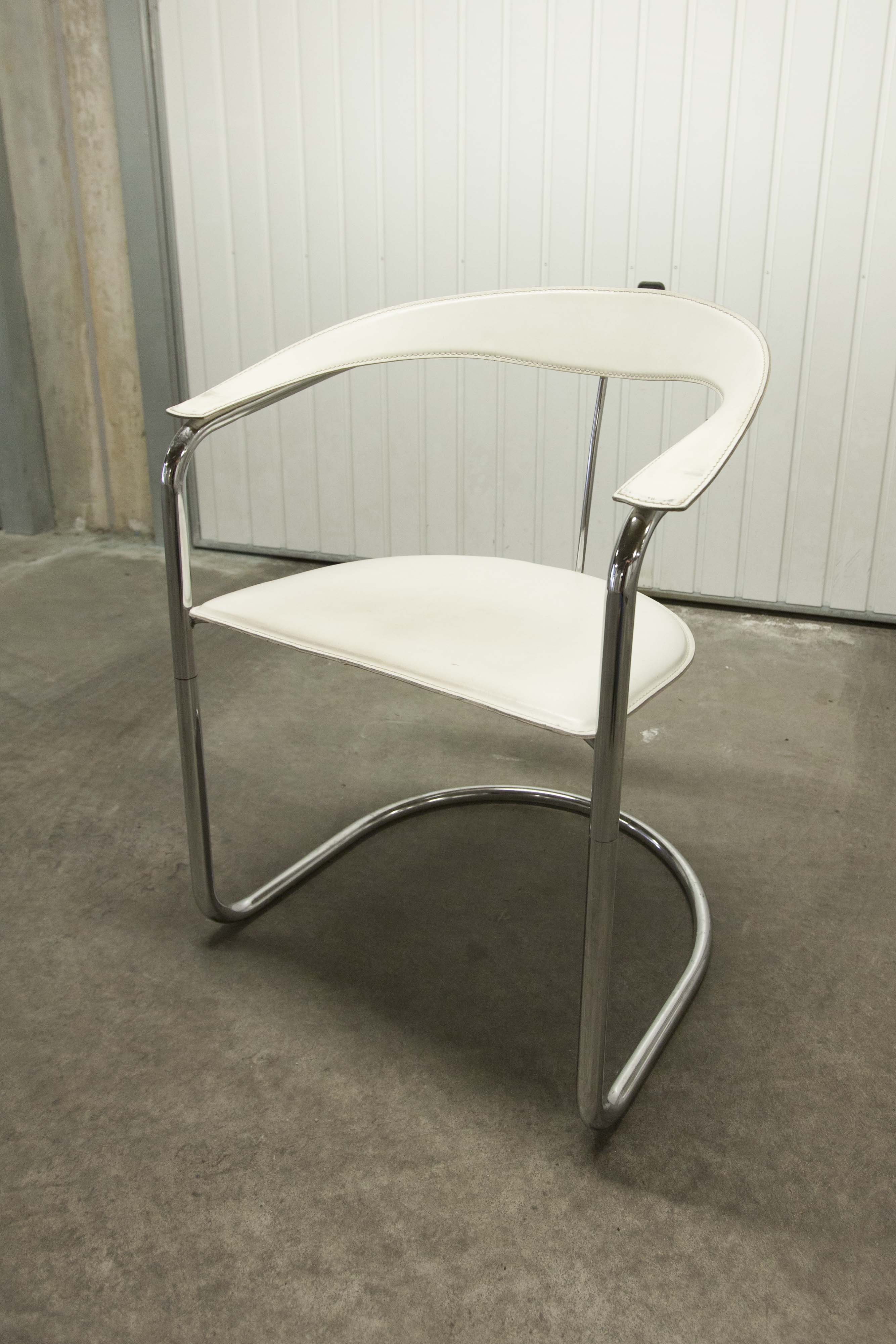 Chaise de bureau en cuir des années 80