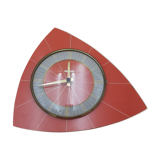 Triangular clock in red formica
