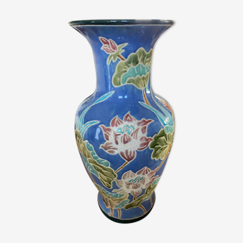 Ceramic vase