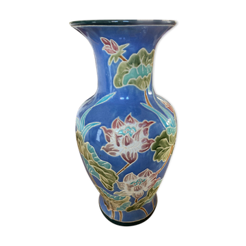 Ceramic vase