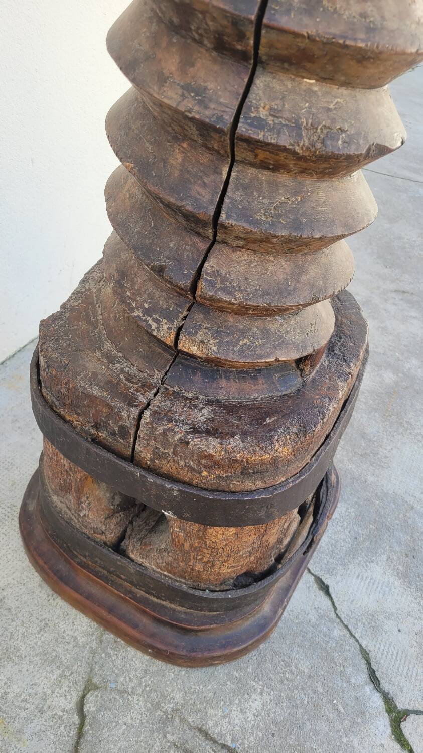 Old wooden press screw column 19th rustic folk art in oak