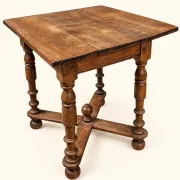 Table d'appoint Louis XIII chêne massif piètement tourné XVIIe