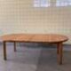 Table à manger ronde extensible en pin par Furusnickarn AB