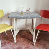 Table d'appoint émaillée