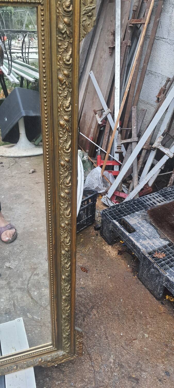Golden mirror