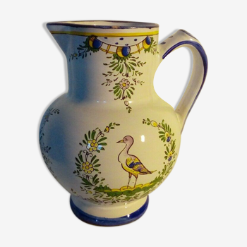 Pitcher in faience of angouleme renoleau decor to the bird