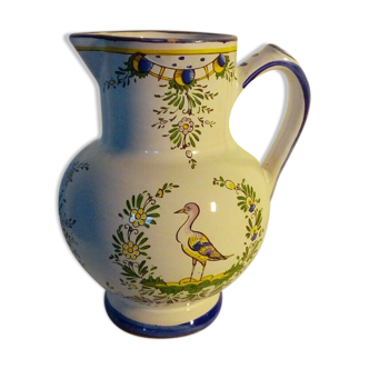 Pitcher in faience of angouleme renoleau decor to the bird