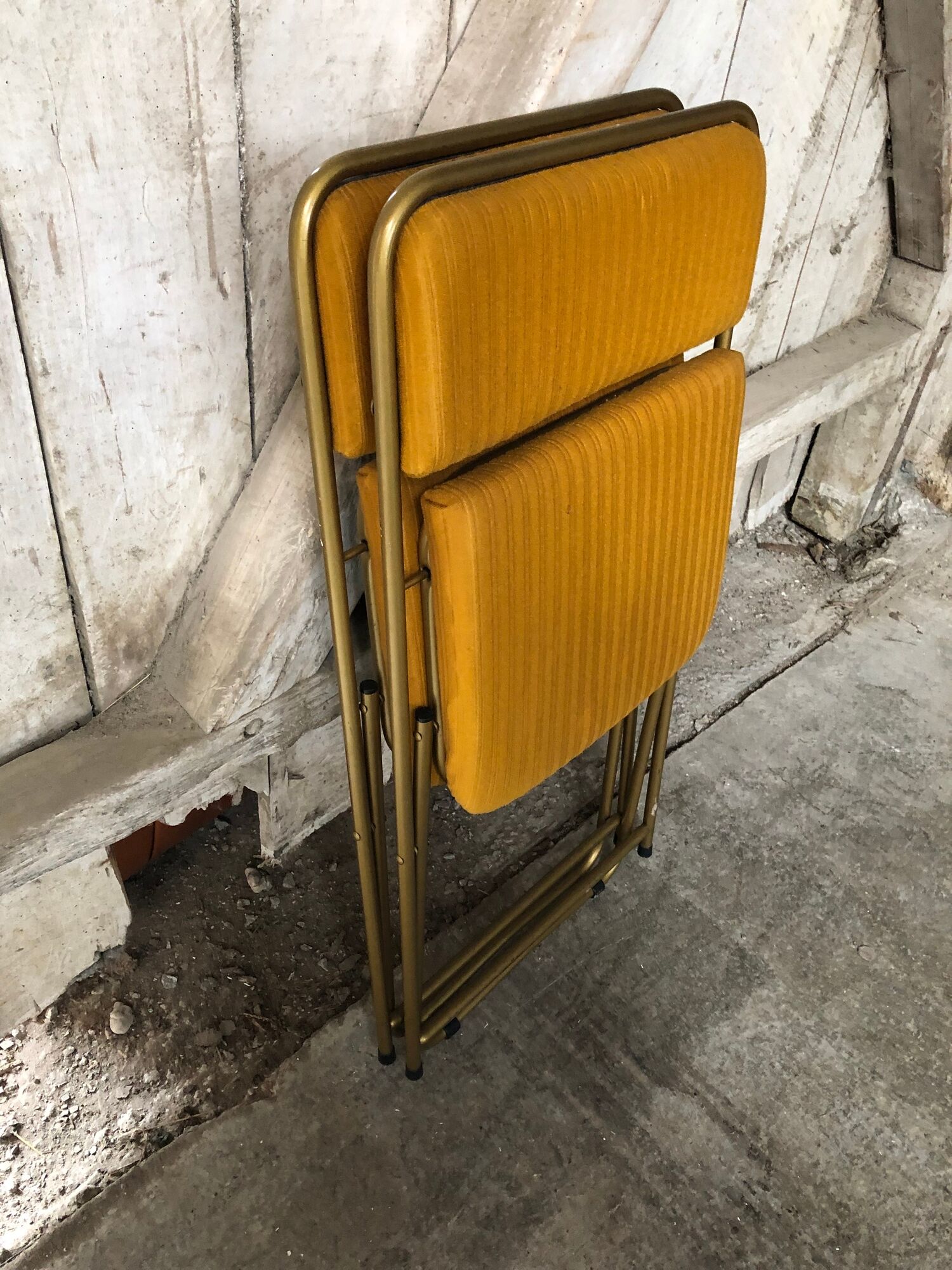 Pair old folding chair lafuma golden metal & vintage yellow fabric