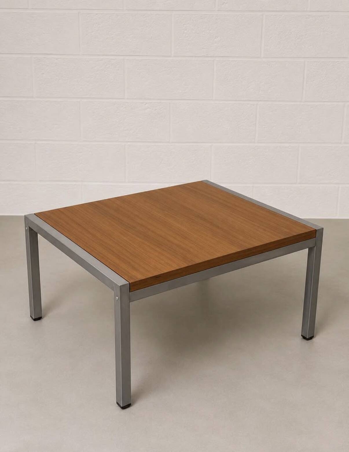 Vintage coffee table in the style of Florence Knoll - 1970s/1980s