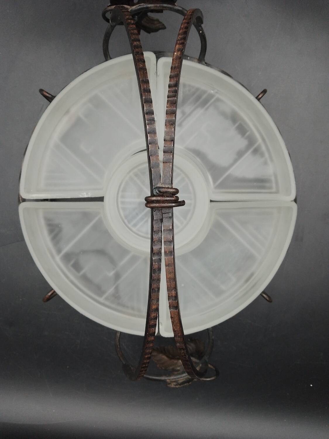 Art Deco wrought iron and frosted glass servant with vine leaves circa 1930