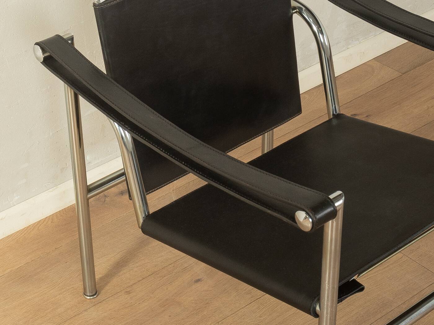 Cassina LC1 armchair by Le Corbusier, Pierre Jeanneret & Charlotte Perriand