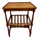 Desserte en bois avec porte revues