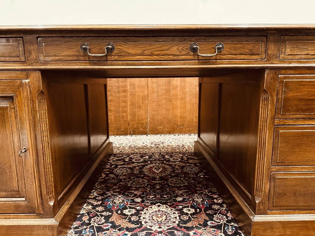 Large English Eichholtz Desk Partnerdesk