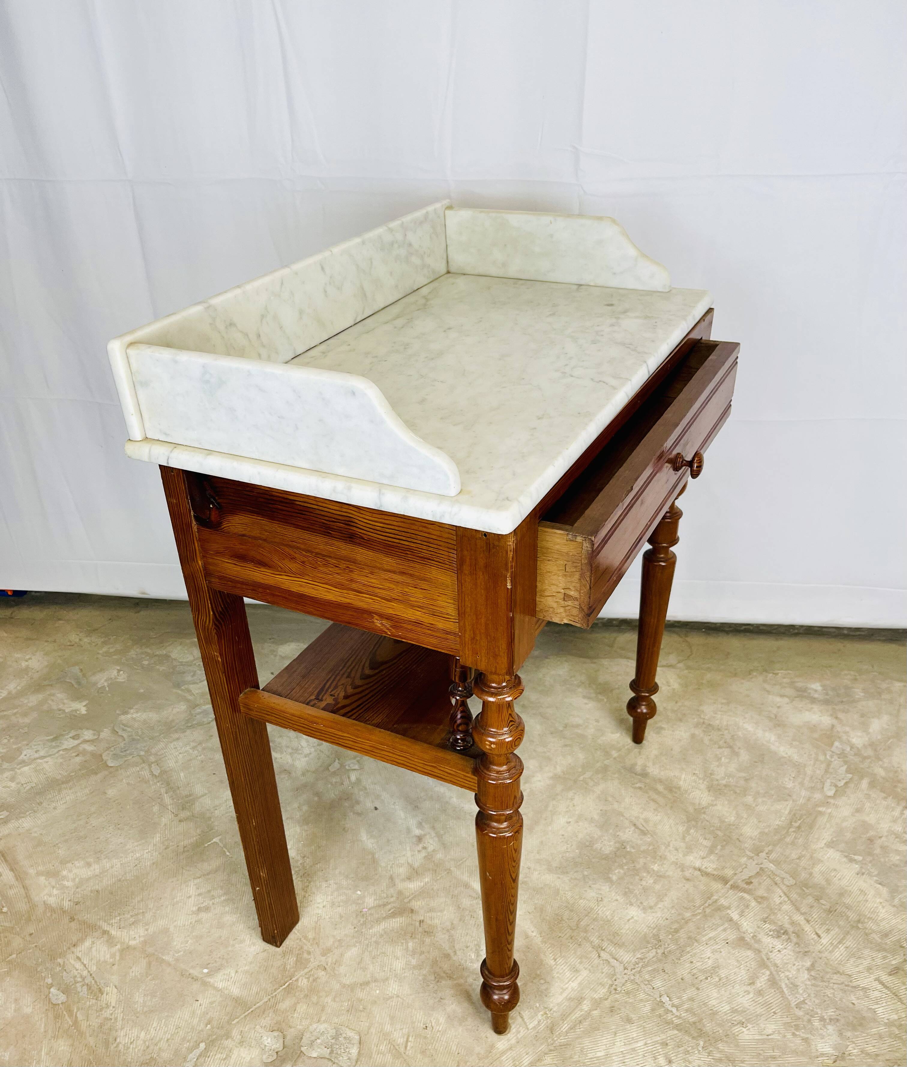 Table de toilette