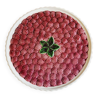 Raspberry slushie pie pie dish