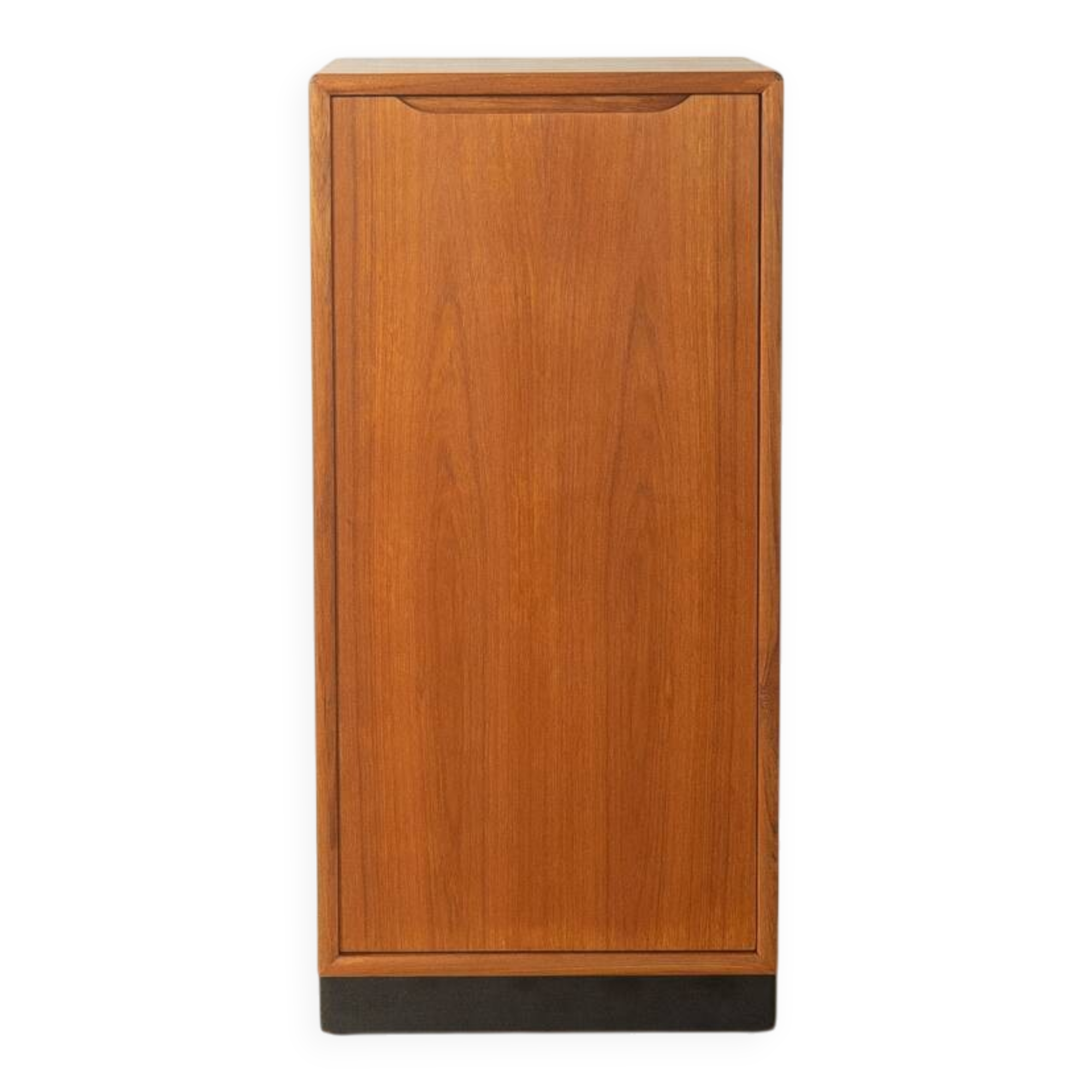 Classic chest of drawers from the 1960s