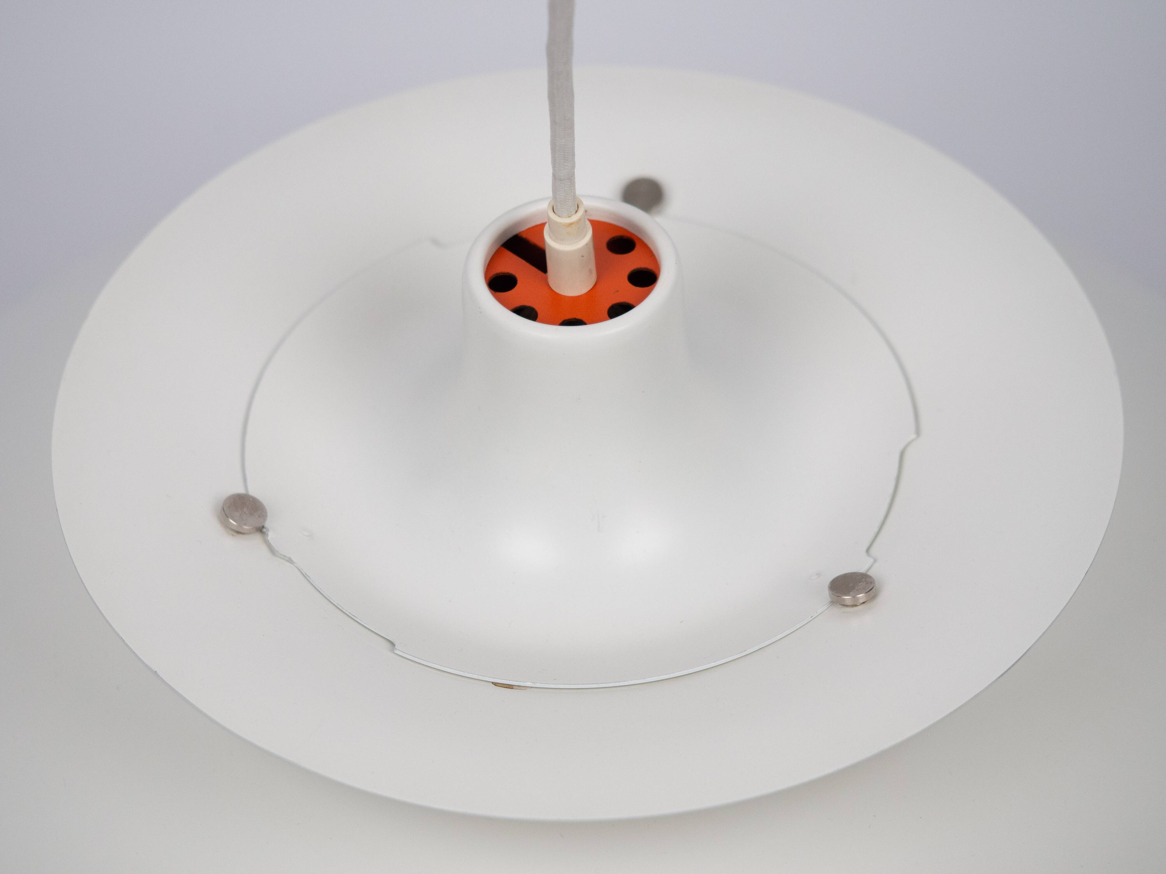 Danish vintage PH 5 pendant lamp by Poul Henningsen, Louis Poulsen, 1958
