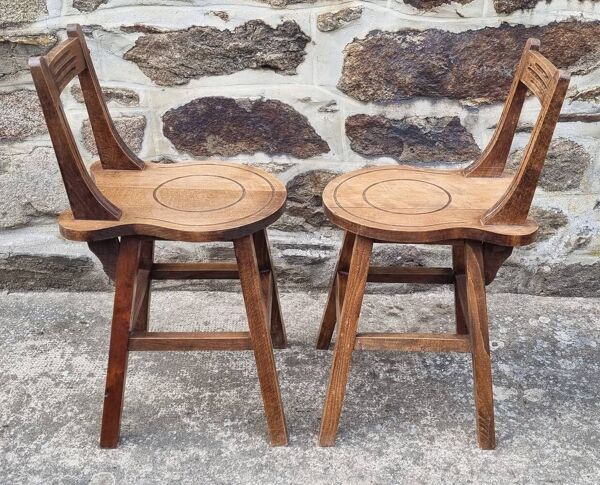 Ensemble de chaises et tabourets rustiques en chêne sculpté, 1950