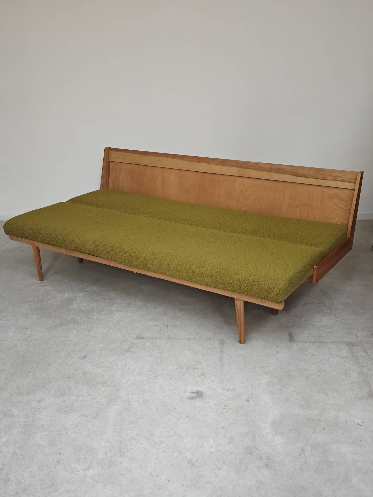 Folding daybed green Interier Praha Ex Czechoslovakia