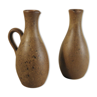 Pair of soliflore vases in sandstone