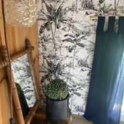 Miroir en bois sculpté façon bambou