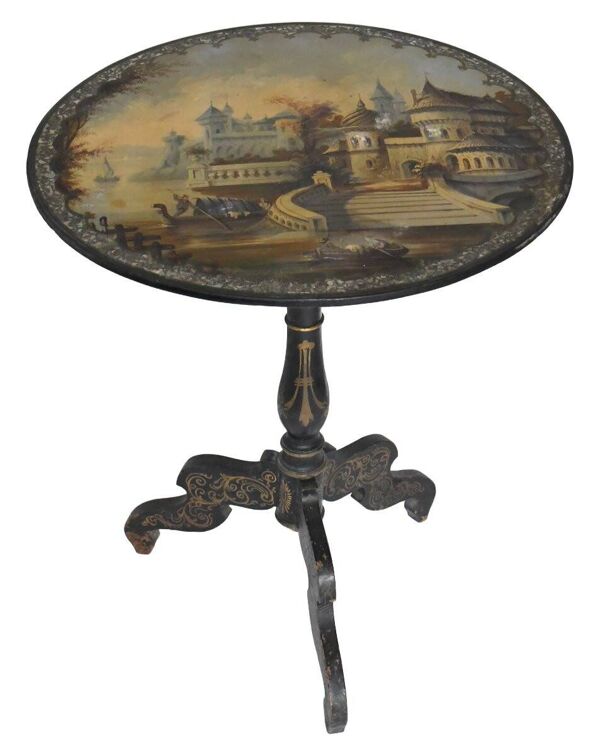 Guéridon d'époque Napoléon III en bois noirci à décor burgauté et peint