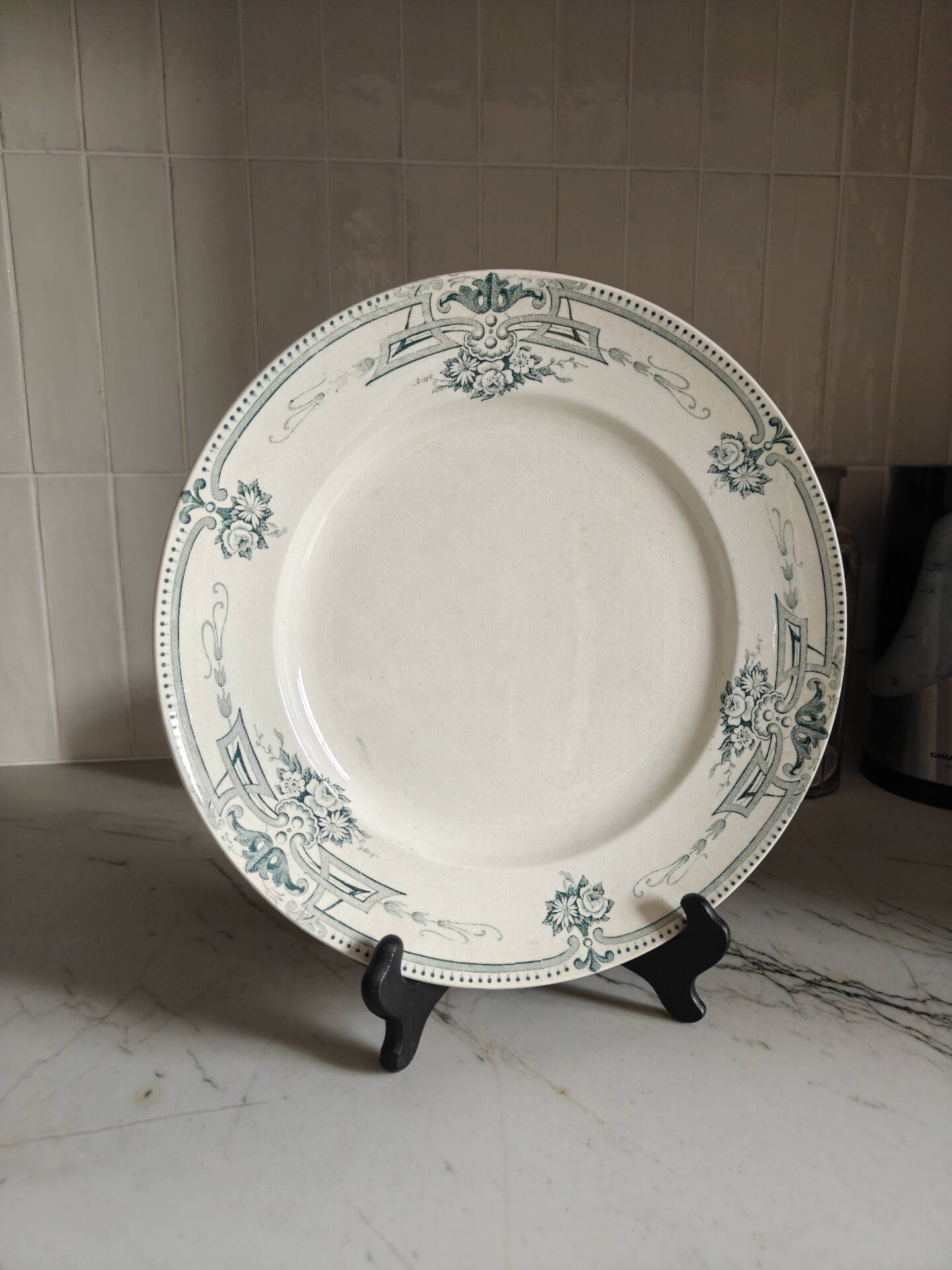 Serving dish