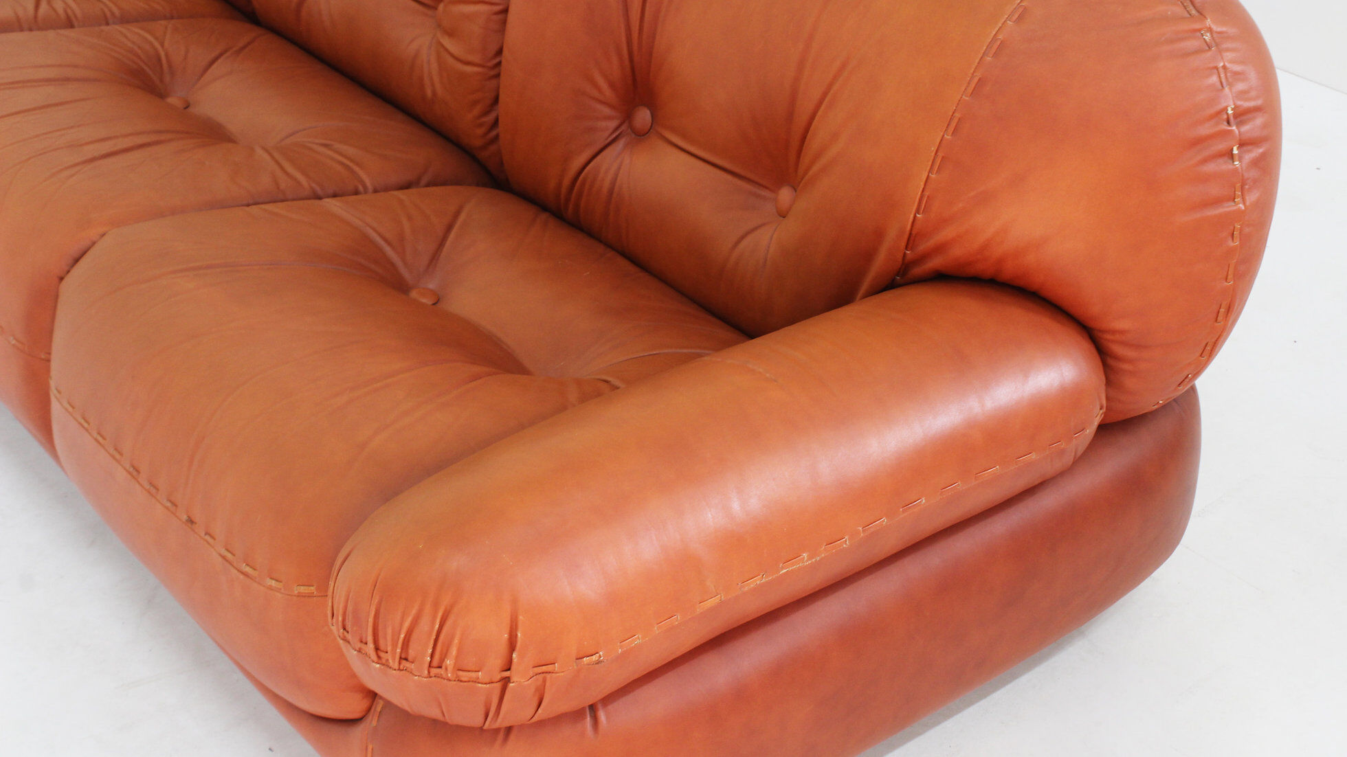 Vintage Italian cognac leather sofa Sapporo Mobil Girgi 1970s